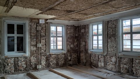 Fensterfronten im Schleckerhaus