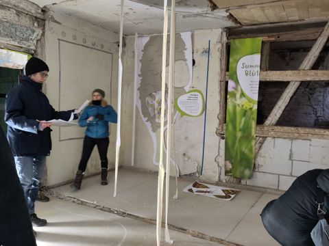 Stellprobe von Exponaten für die Dauerausstellung