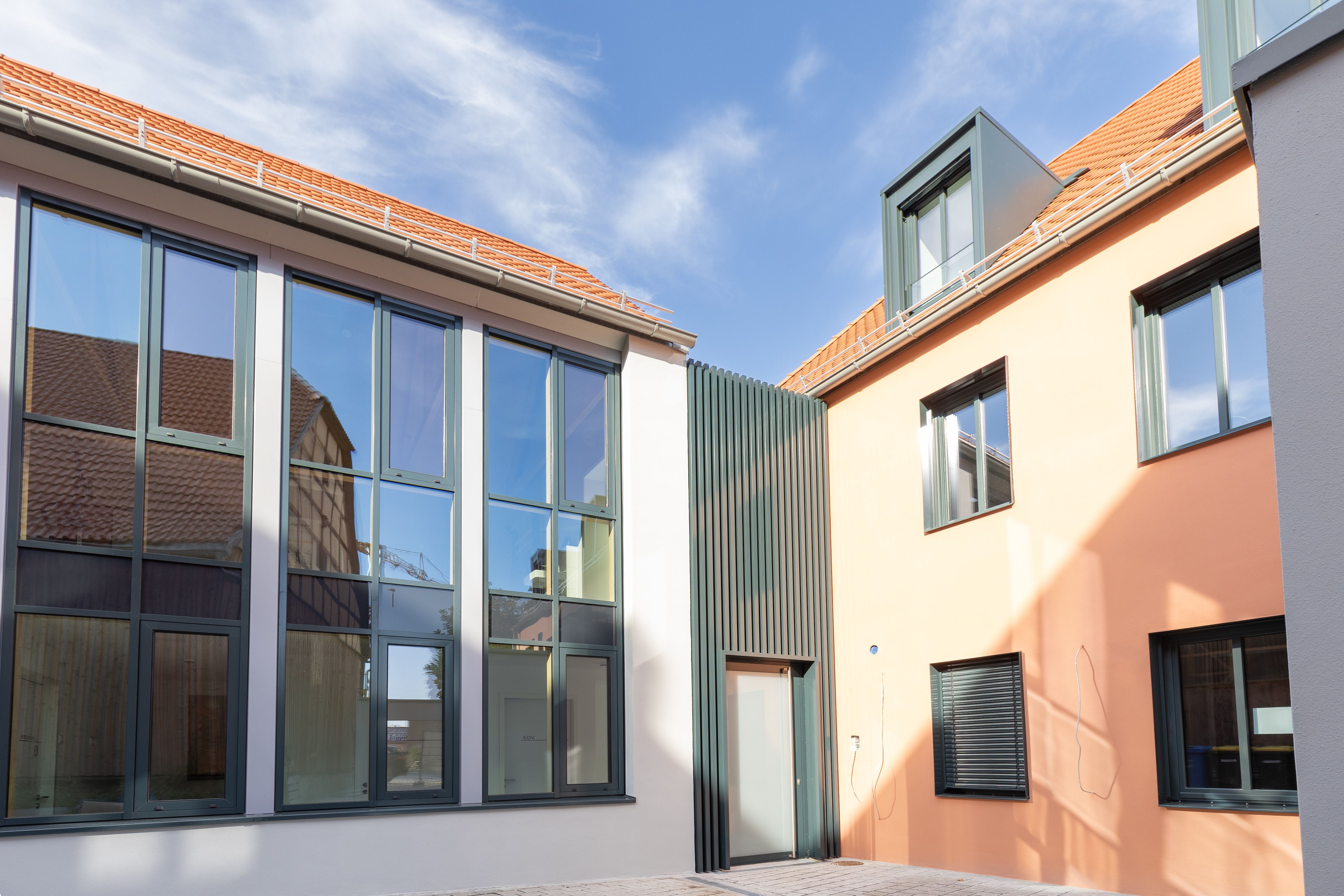 Gebäudeansicht, Foto: Hartmut Assel