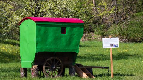 Infostation auf dem Streuobsterlebnispfad